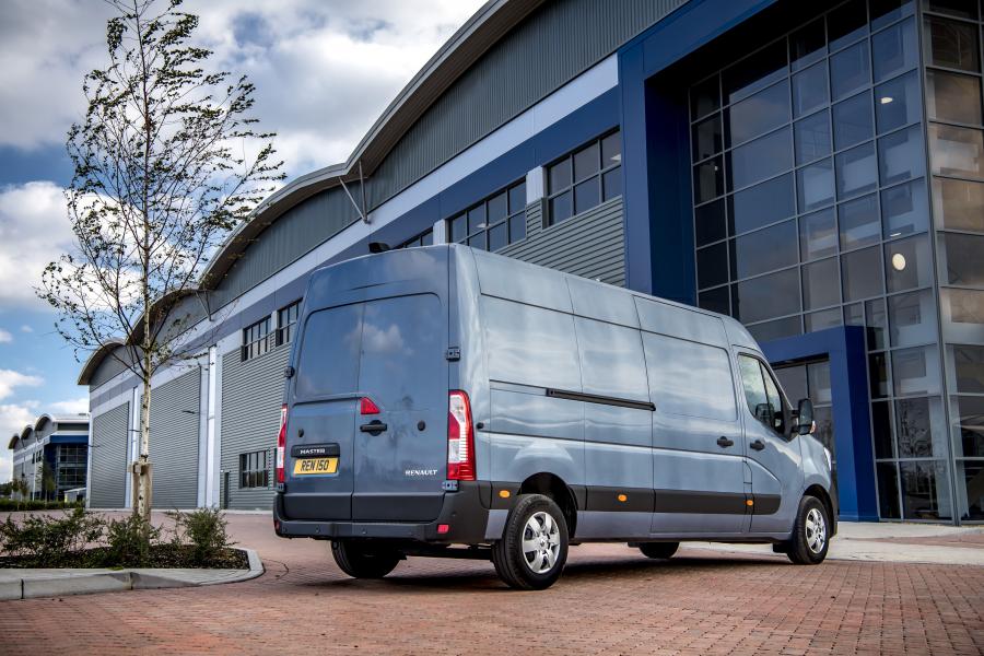  Renault Master L3H2 Van 2019 года  (UK) (фото 12 из 42)